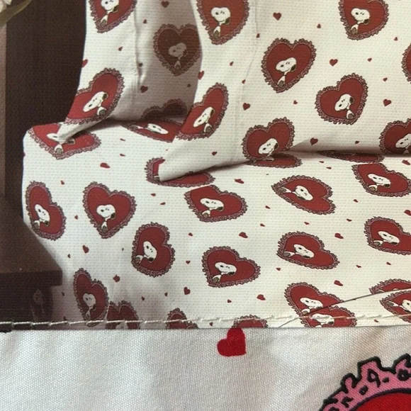 Snoopy Queen Sheet Set Valentines Day Red  Hearts New Love - Picture 3 of 3